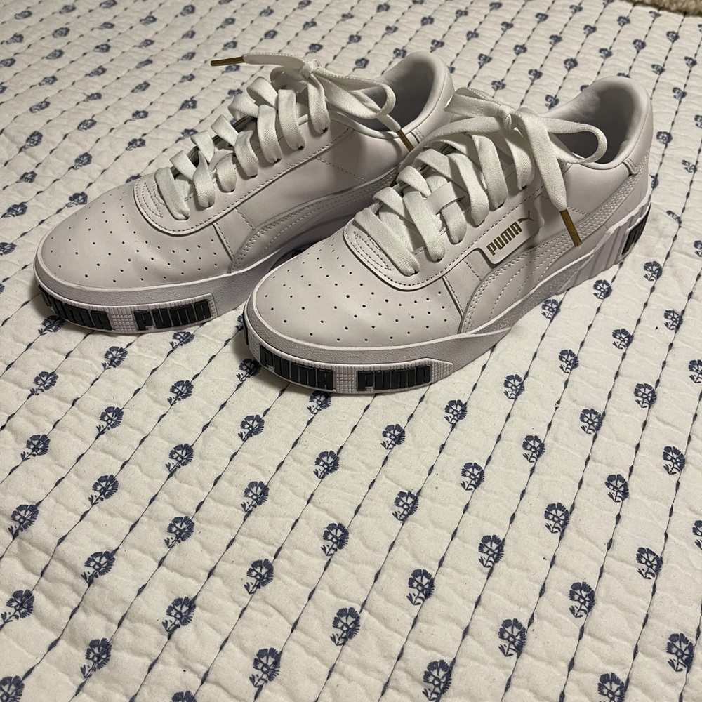 Puma Sneakers - Picture 3 of 6